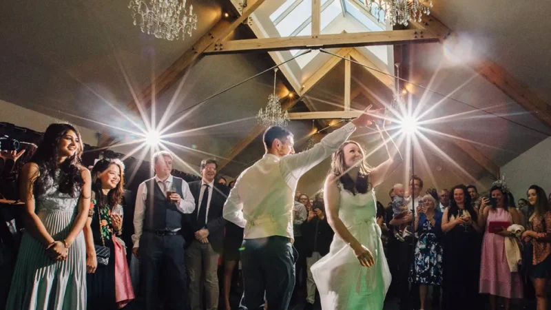 How to Host a Stylish Evening Party